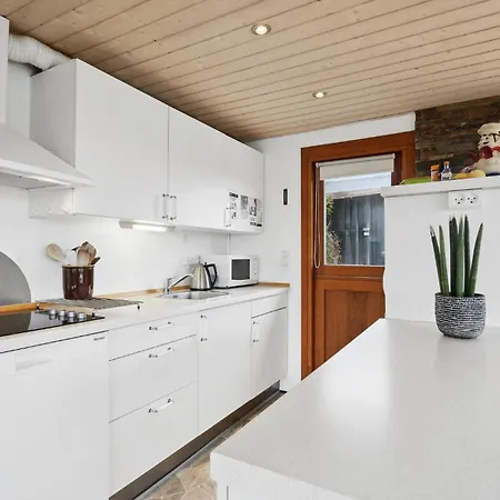 Three-bedroom In 하일스