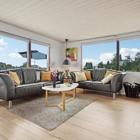 Holiday home Three-bedroom In *