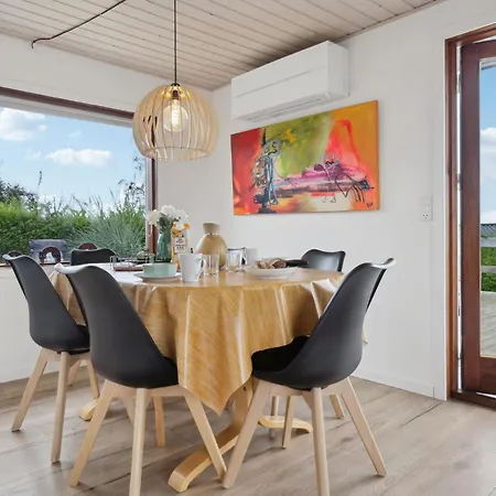 펜션 Three-bedroom In *