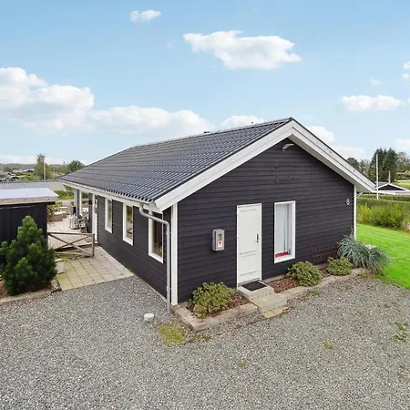 Three-bedroom In 펜션