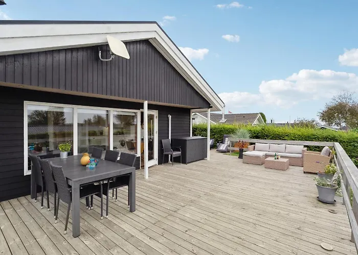 Three-bedroom In Hejls